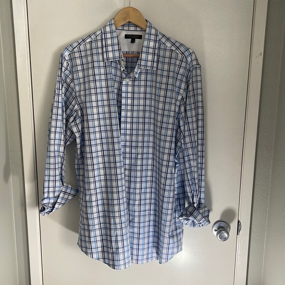 Banana Republic Other - Banana Republic Dress Shirt NON-Iron Slim Fit - XL